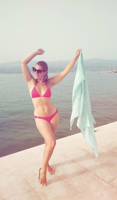 クリスマスヌードOnlyFans パーフェクト 写真