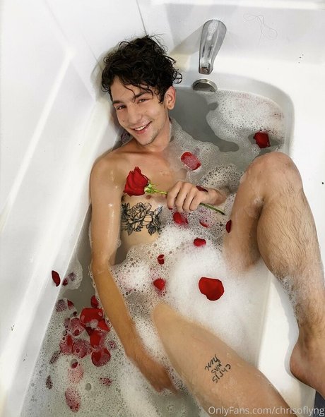 chrisoflyng セクシーなポルノスター 画像