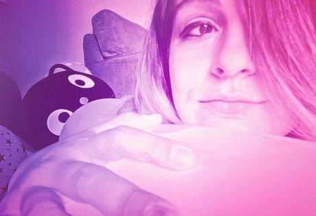 アジア人ボディビルダー オンリーファンズ セクシー裸 ギャラリー