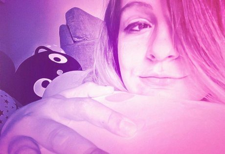 巨乳の赤毛オンリーファンズ セクシーヌード 写真