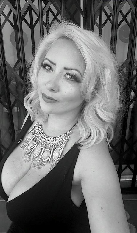 黒いお尻のオンリーファンズ 無料エロ 画像