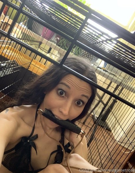 realgarnetrose 高品質のポルノスター 写真