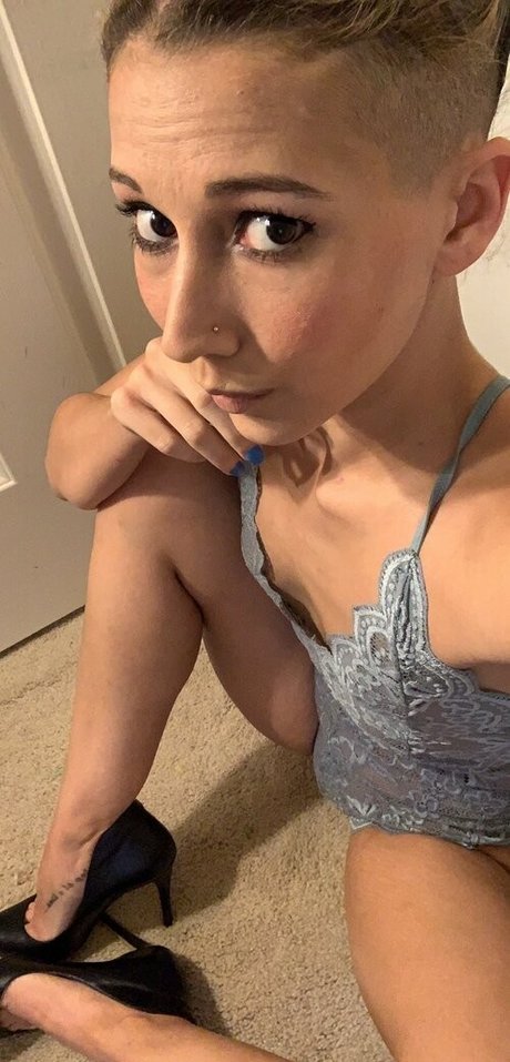 脱衣OnlyFans 無料アダルト 画像