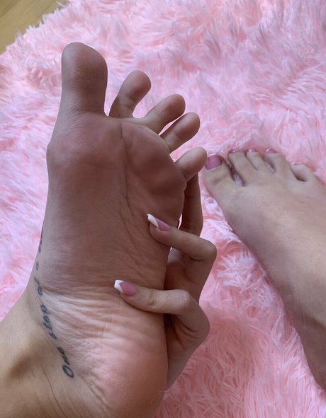 巨大なペニスオンリーファンズ えろ ギャラリー