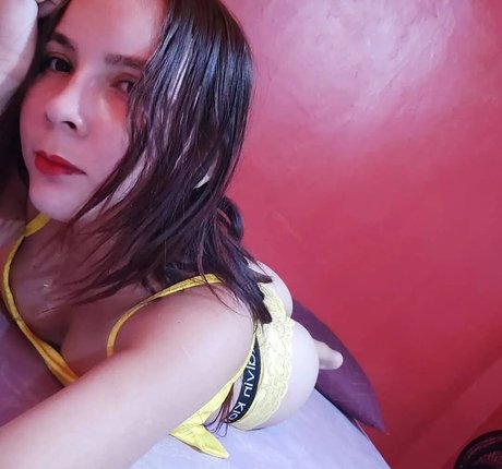 Aline Marques XXXモデル 画像