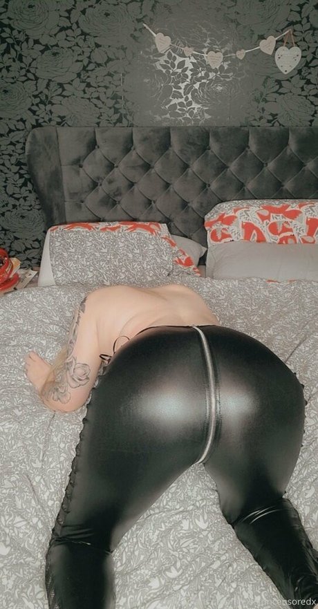 カービースターOnlyFans 無料裸 写真