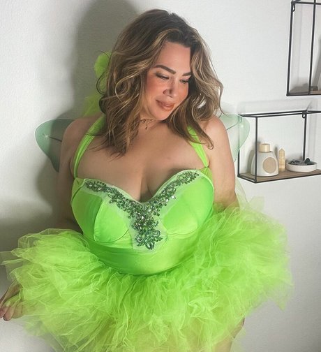 CarlaLuxx アダルト女優 写真