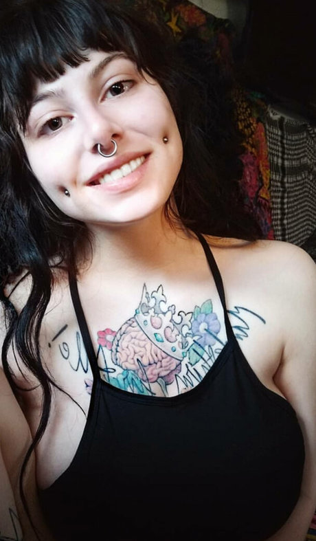 Zainab ホットなモデル 写真