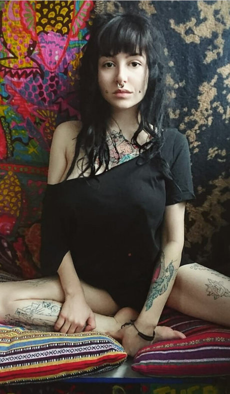 Zainab HDスター 画像