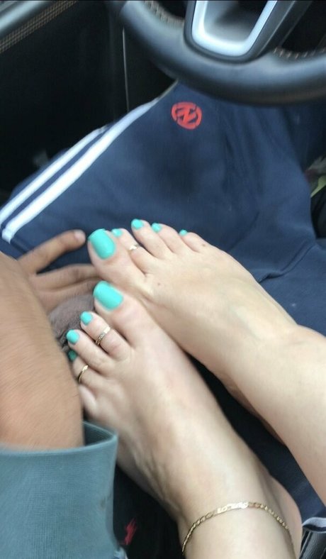 ゲイランジェリーOnlyFans アートヌード 写真