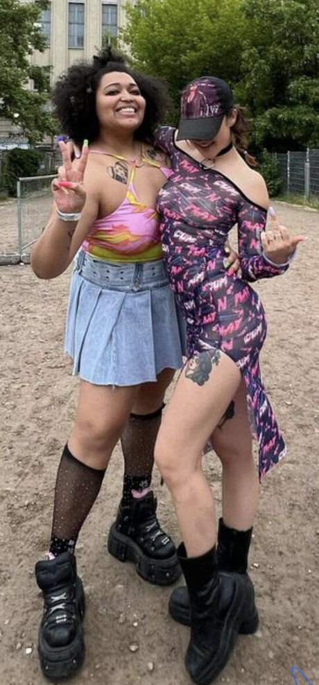 Djfuckoff 美しいポルノスター 写真