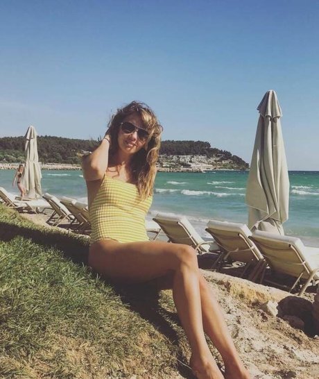 義理の妹オンリーファンズ アートヌード 写真