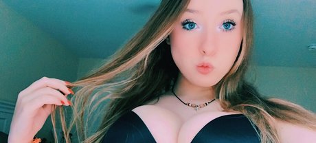 maeganrayy ヌード女優 写真