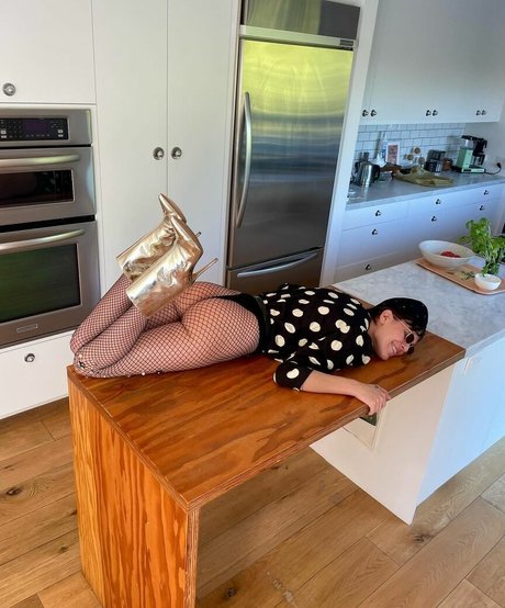 ポニーテールオンリーファンズ ポルノ アーカイブ