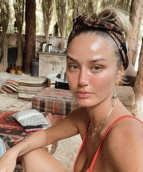 Talita Correa ポルノスター ホット 画像