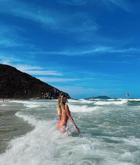 Talita Correa ポルノスター トップ 画像