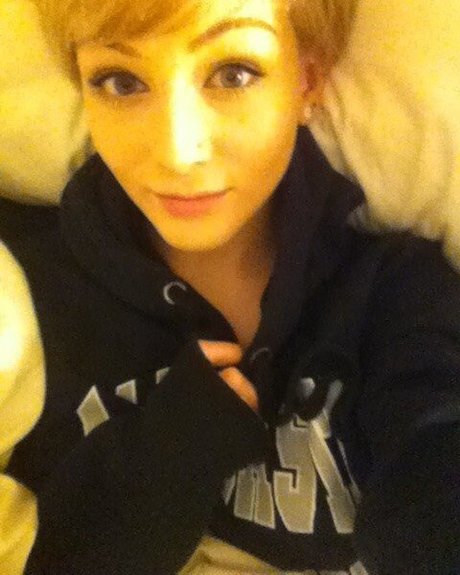 Emmpot エロティック女優 ギャラリー