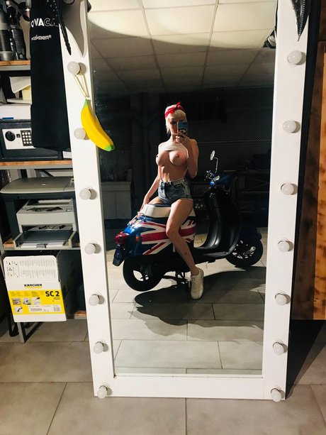 Alisa Liss HDスター ギャラリー