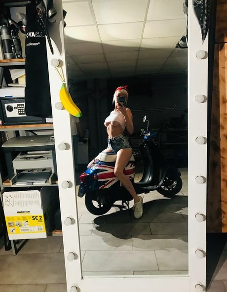 精液フェチオンリーファンズ セクシーヌード 写真