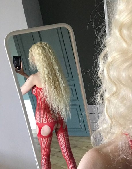 Alisa Liss xxxモデル ギャラリー