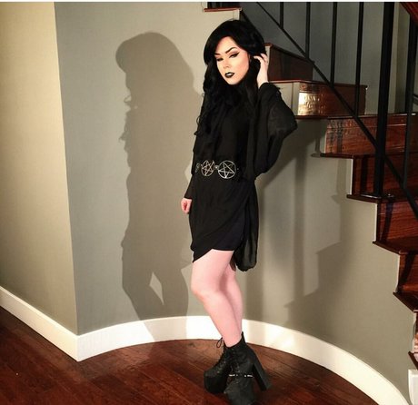 巨乳の赤毛オンリーファンズ アダルト 画像