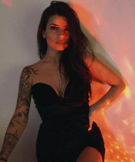 Ayliner トップモデル 画像