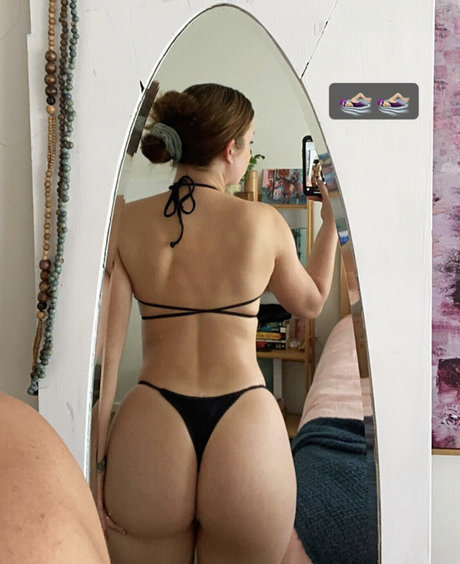 taijeybaby エロティックなモデル 画像