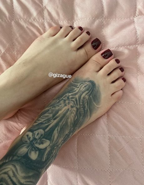 Giovanna Zague ポルノスター パーフェクト 写真