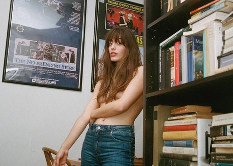 Louise Follain モデル 画像