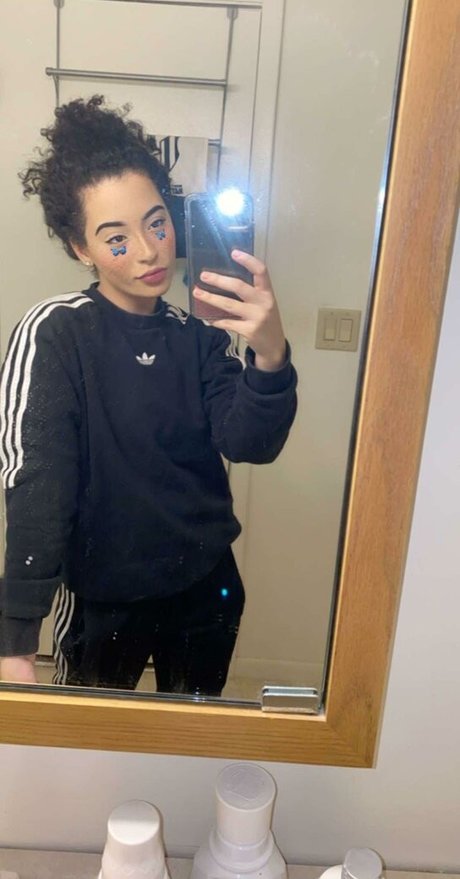 アラブのゲイオンリーファンズ アダルト 写真