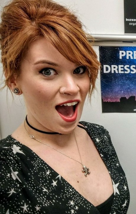 Hollie Bennett アダルトスター 画像