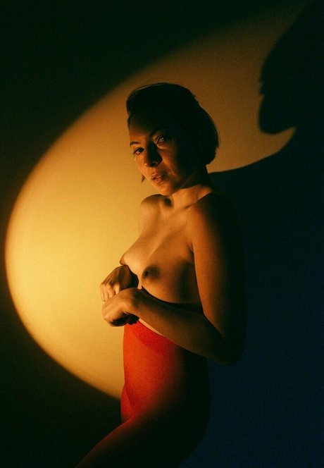 Marmelatcigim 裸の女優 写真