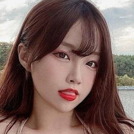 男性TikTokスターOnlyFans 無料裸 写真