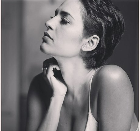 Agam Darshi ポルノモデル ギャラリー