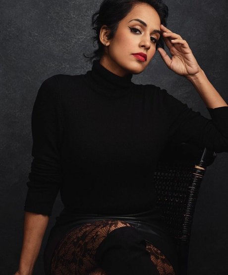 Agam Darshi 高品質女優 写真