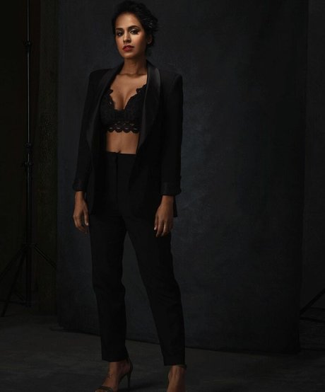 Agam Darshi 完璧なポルノスター 写真