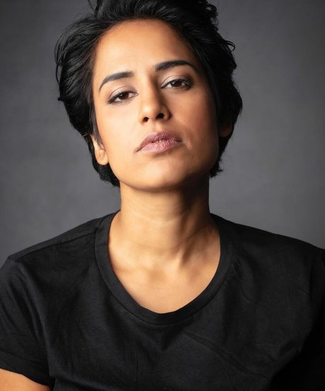 Agam Darshi HDモデル 画像