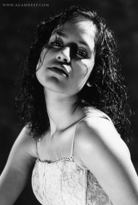 Agam Darshi ポルノスター トップ 写真