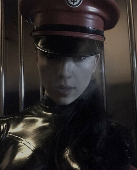 Lady Mephista ヌードモデル 画像