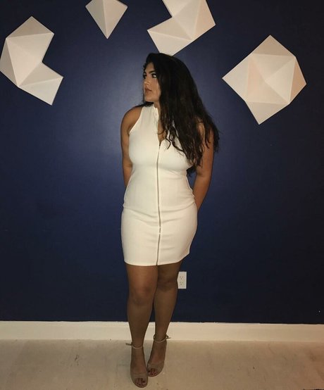 裸ヌードOnlyFans ホットヌード 写真