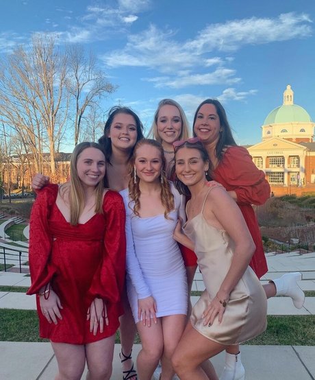 Morgan Watt ポルノモデル 画像