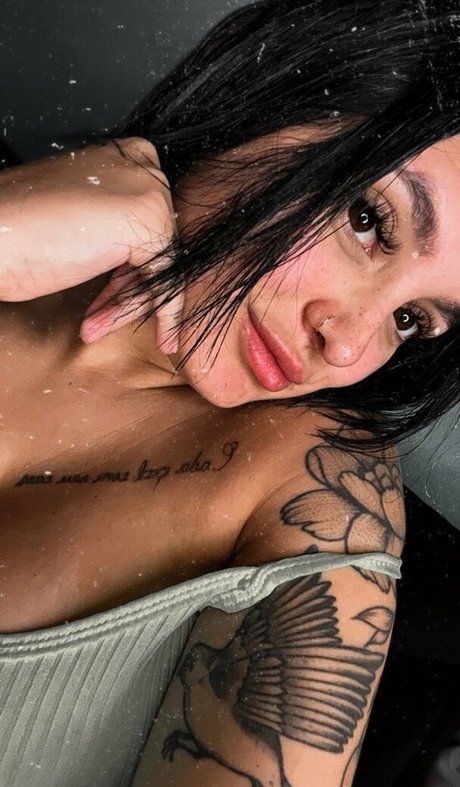 Pamela Suelen アダルトモデル 画像