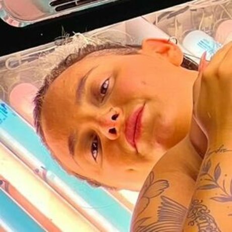 Pamela Suelen ポルノモデル ギャラリー