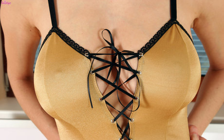 女性の筋肉オンリーファンズ セクシーxxx 画像