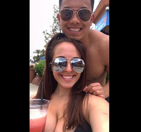 アジアンツインズOnlyFans アート裸 写真