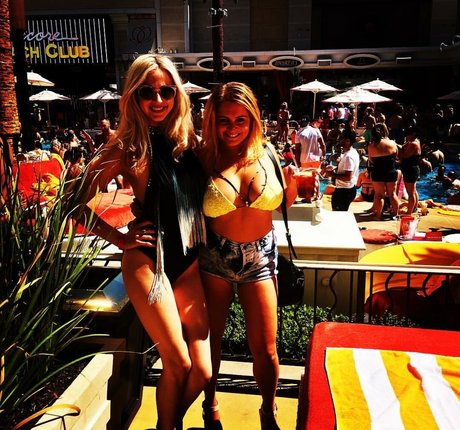 JOIティーンオンリーファンズ ポルノ 写真