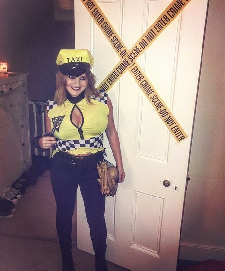 英国のティーンオンリーファン エロチック ギャラリー