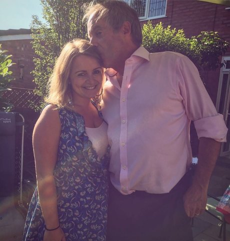 ジンジャートゥインクオンリーファンズ ヌード 画像