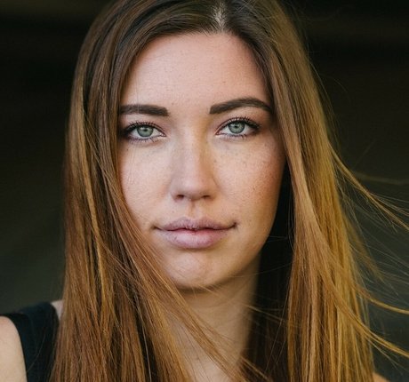 クーガーオンリーファンズ アダルト無料 画像