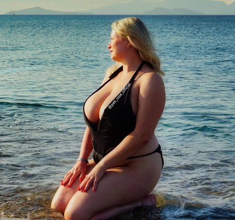 スマイルオンリーファンズ えろた ギャラリー